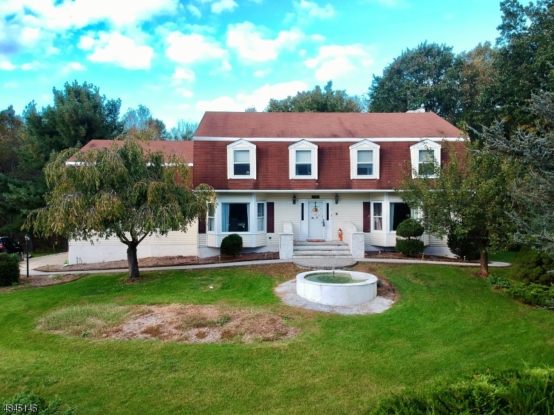 4 Sparrow Ct, Oak Ridge, NJ 07438 - photo 1