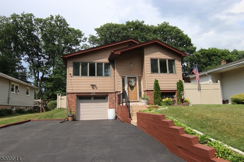 25 Salmon Rd, Landing, NJ 07850 - photo 1