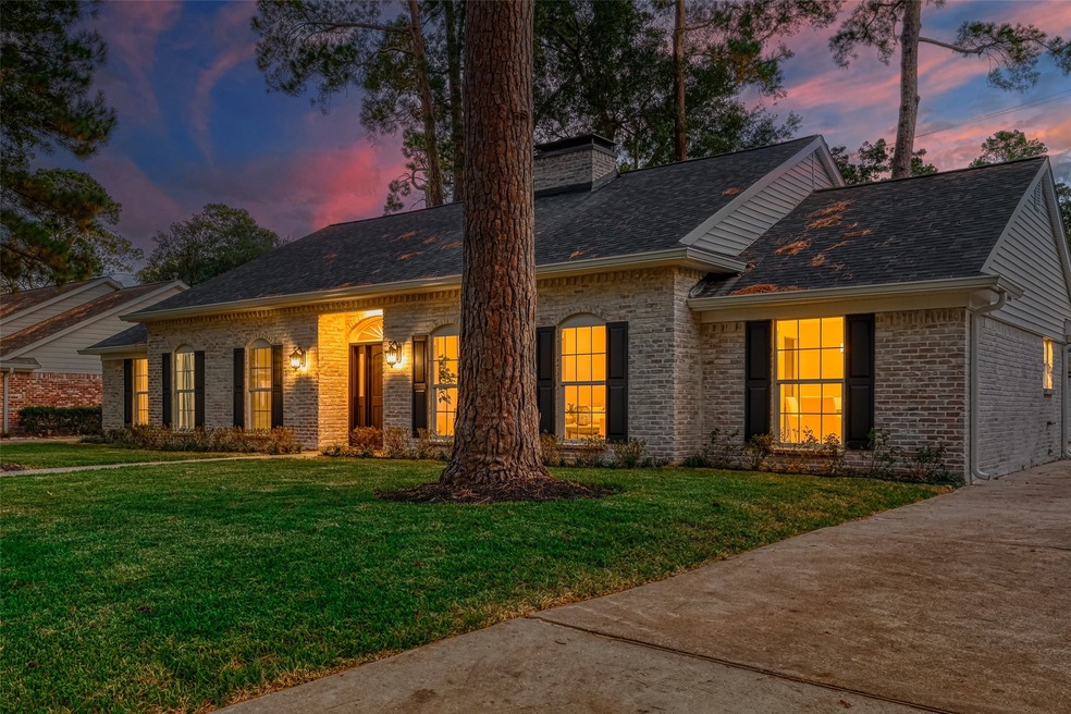 13507 Queensbury Ln, Houston, TX 77079 - photo 1