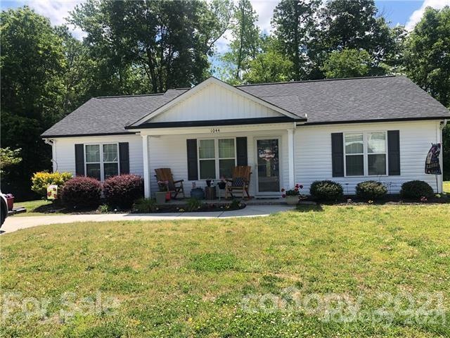 1044 Gerry Ct, Concord, NC 28025 - photo 1