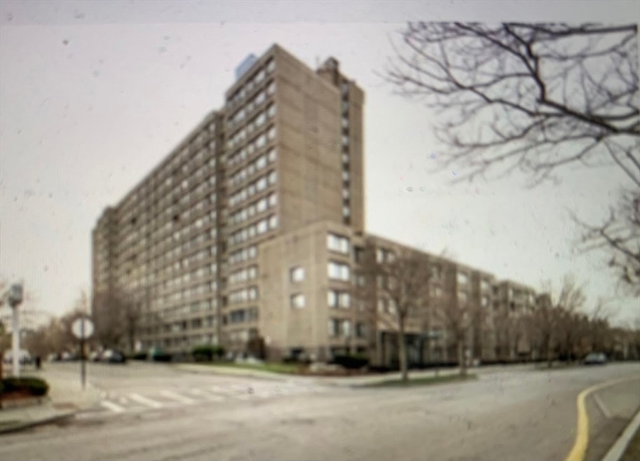 For Rent $3,300/month • Co-Listing Agent