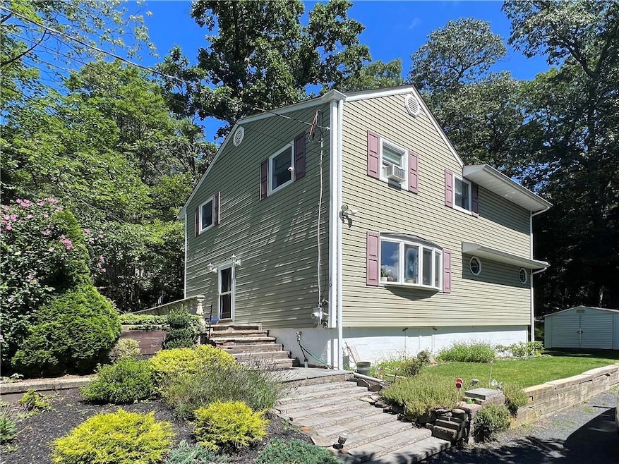 10 Schradin Hill, Greenwood Lake, NY 10925 - photo 1