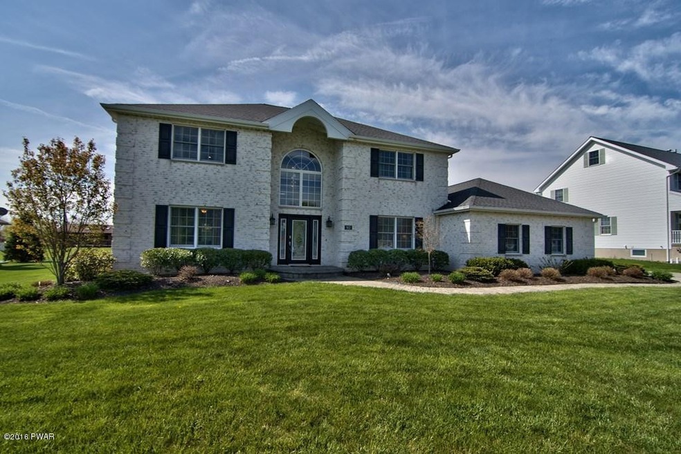 913 Greenfield Rd, Moscow, PA 18444 - photo 1