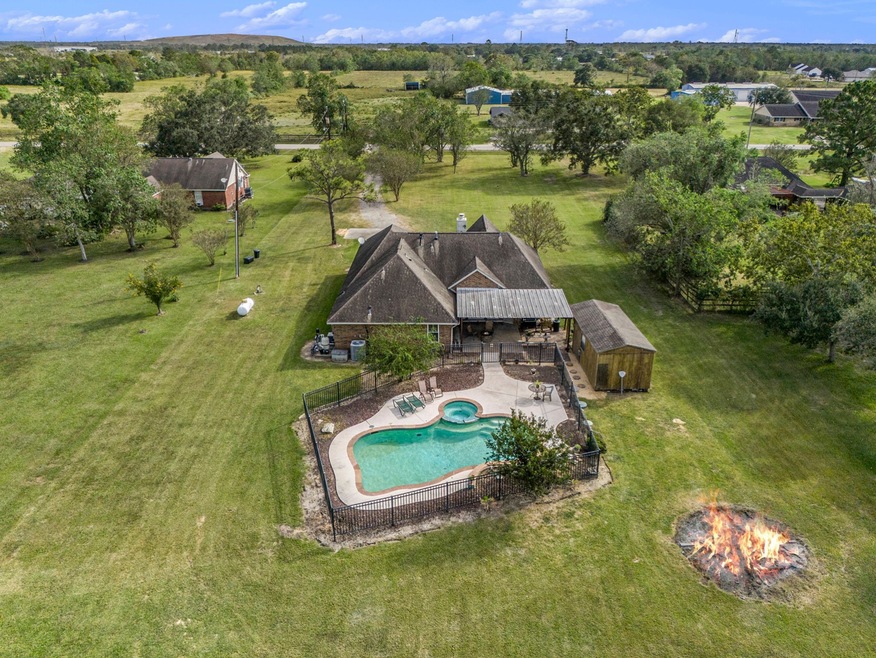 2840 County Road 719, Alvin, TX 77511 - photo 1