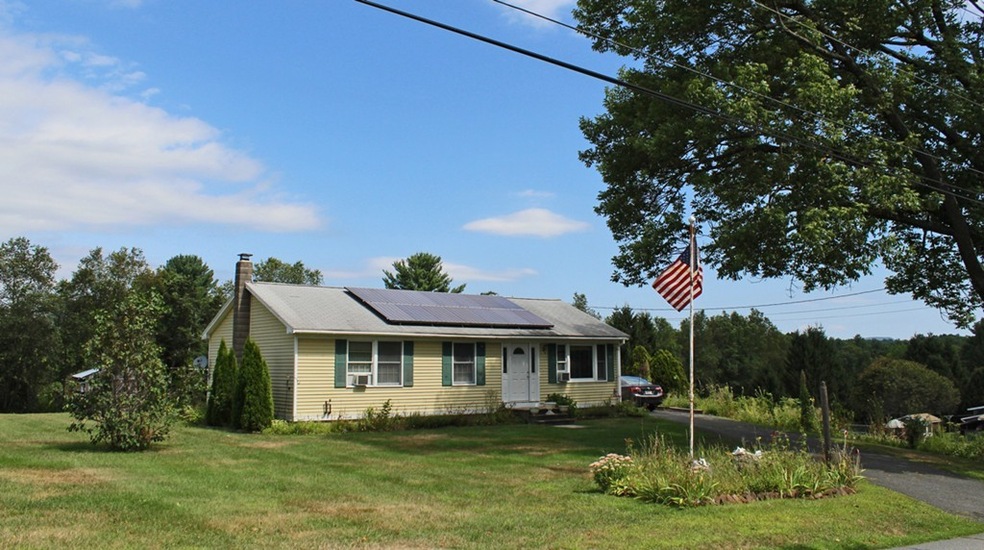 68 Cross St, Bernardston, MA 01337 - photo 1