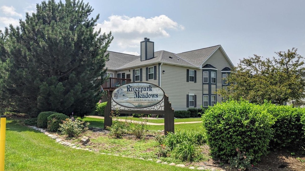 RIVERPARK MEADOWS CONDOMINIUMS