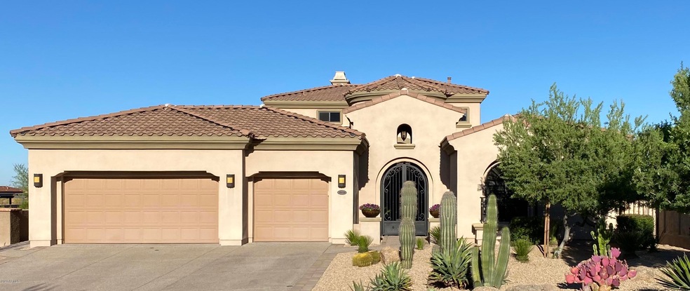 Front Elevation on Premium Lot