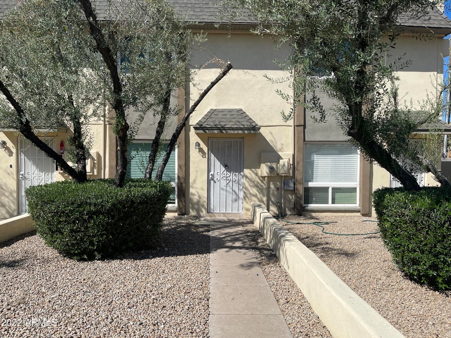 3222 E Harvard St unit 7, Phoenix, AZ 85008 - photo 1