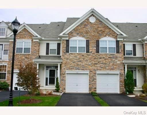 14 Case Ct, Monroe, NY 10950 - photo 1