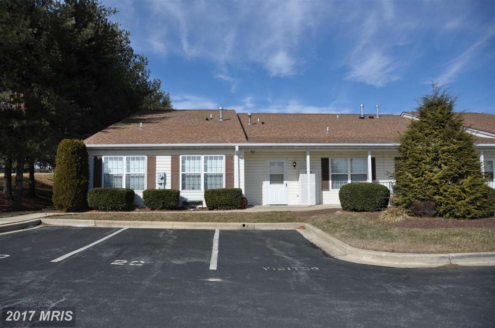 1825 Vincenza Dr unit C, Sykesville, MD 21784 - photo 1