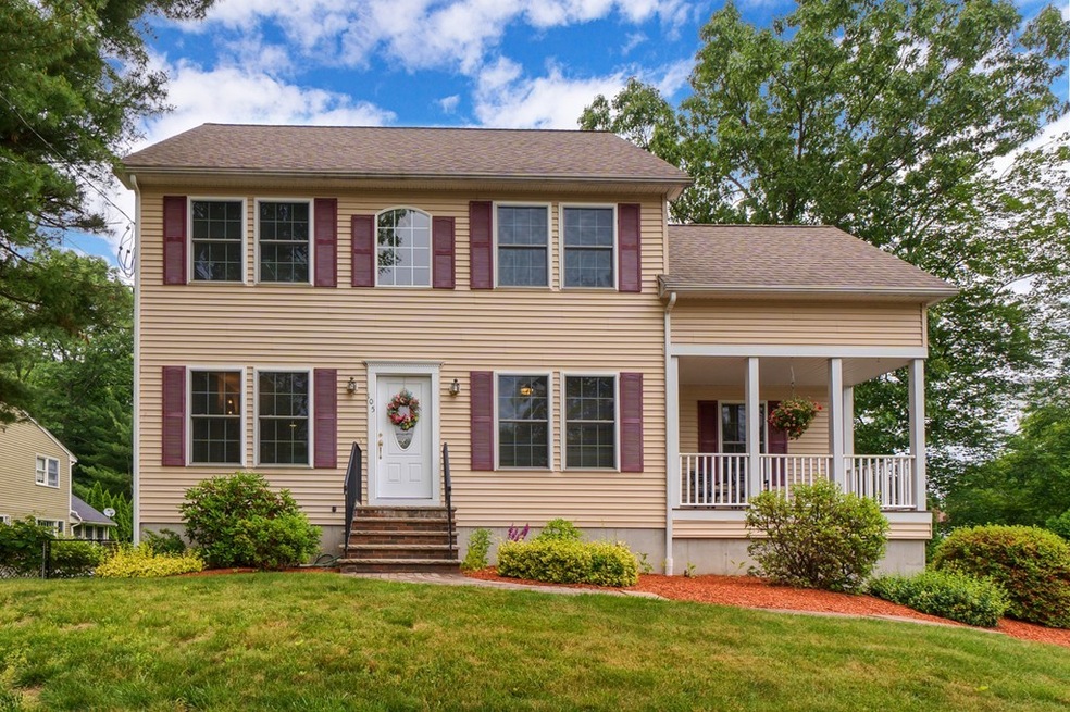 105 Tyler St, Methuen, MA 01844 - photo 1