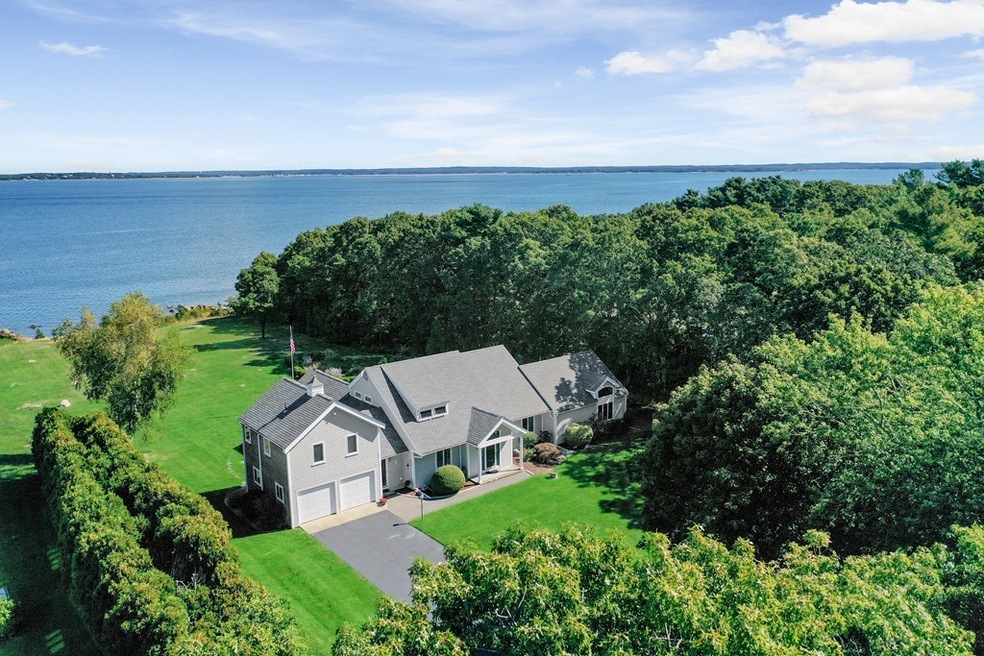 69 Piney Point Rd, Marion, MA 02738 - photo 1