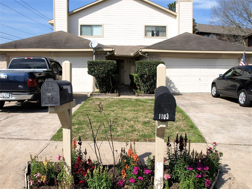 1103 Wilson Dr, Rosenberg, TX 77471 - photo 1