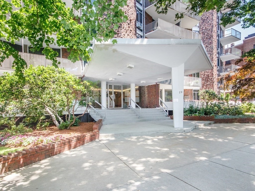 Winchester House Condominiums unit 502, Brookline, MA 02446 - photo 1