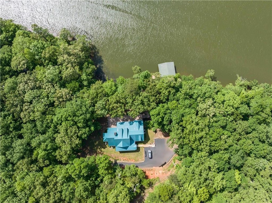 Pending $849,900 • Co-Listing Agent