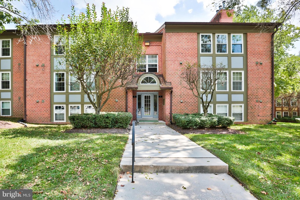 3 Pipe Hill Ct unit B, Baltimore, MD 21209 - photo 1