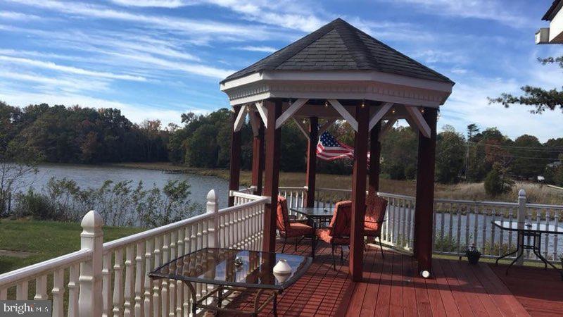 5186 Waterfront Ln, King George, VA 22485 - photo 1