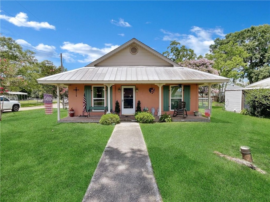 1535 Susan Ln, Slidell, LA 70458 - photo 1