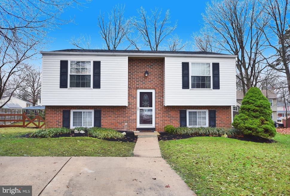 7 Hillsleigh Ct, Nottingham, MD 21236 - photo 1