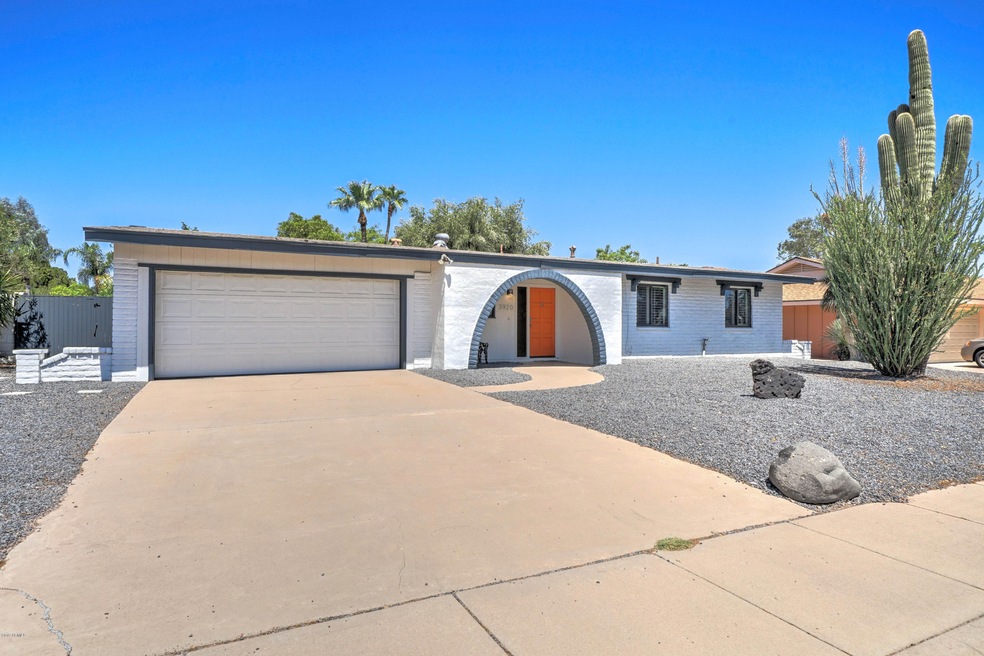 3920 E Lupine Ave-3
