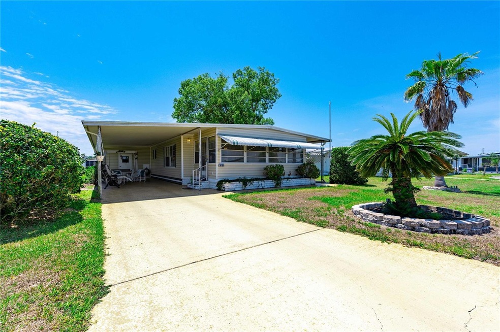 36708 Niles Dr, Zephyrhills, FL 33542 - photo 1