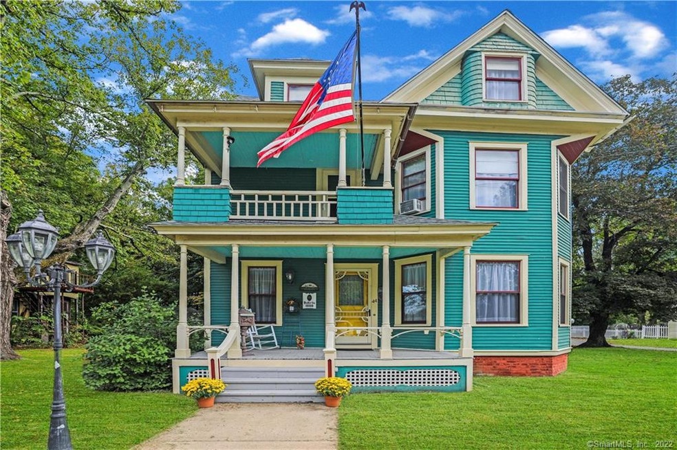 44 N Maple St, Enfield, CT 06082 - photo 1