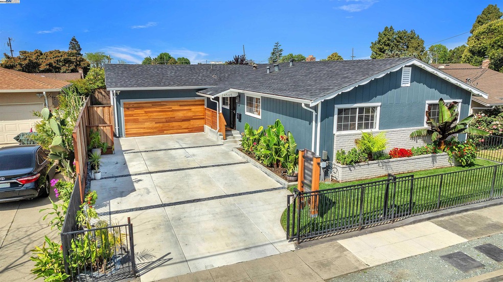 For Sale $1,089,000