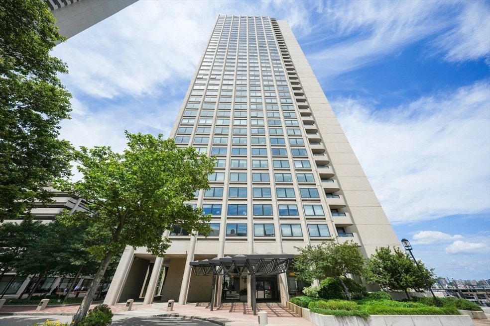 Harbor Towers unit 22A, Boston, MA 02110 - photo 1