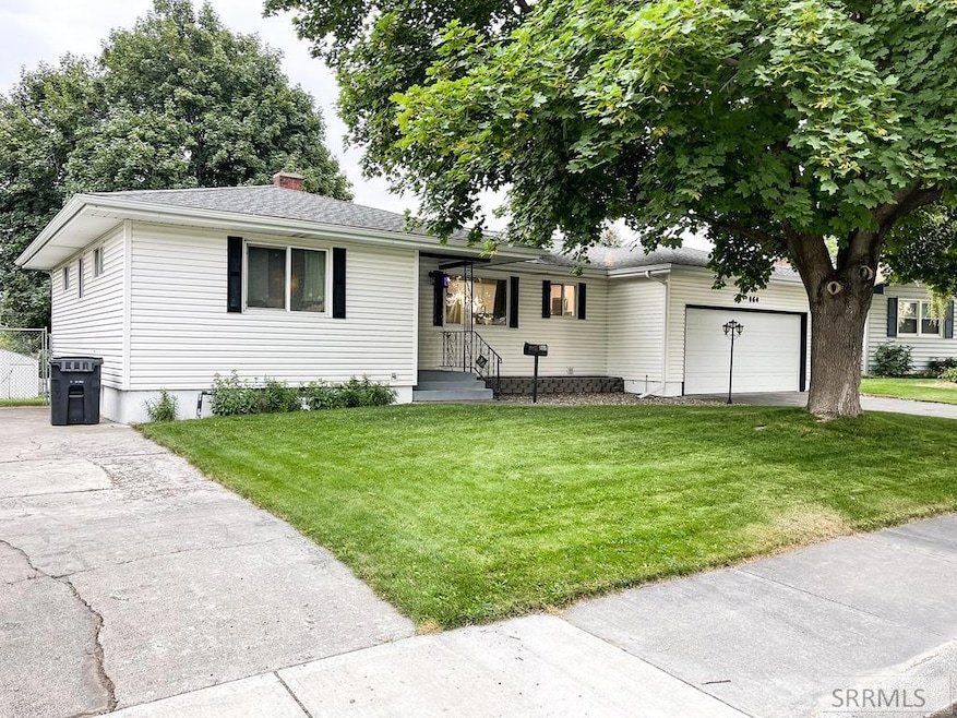 Pending $389,900