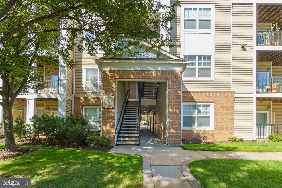 13500 Derry Glen Ct unit 102, Germantown, MD 20874 - photo 1