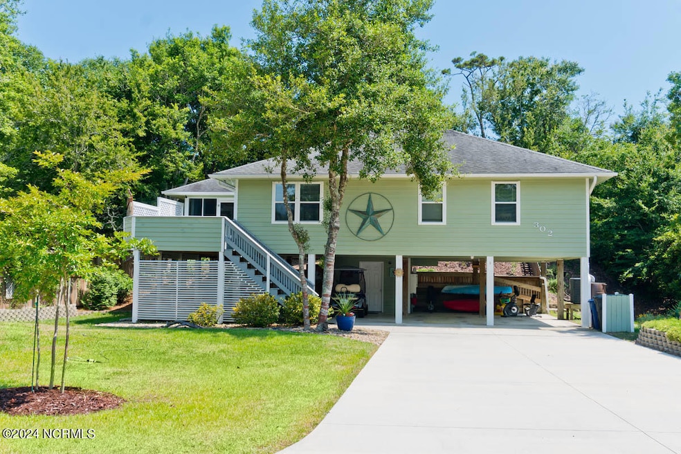 302 Cape Lookout Loop front elevation
