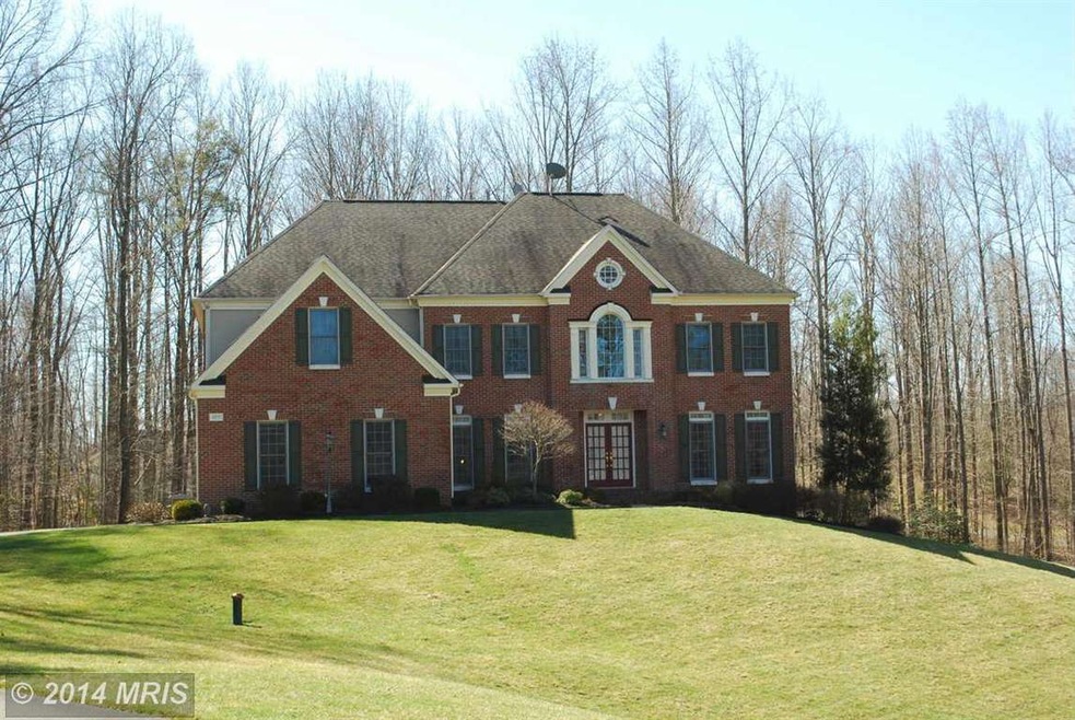 9775 Thorn Bush Dr, Fairfax Station, VA 22039 - photo 1