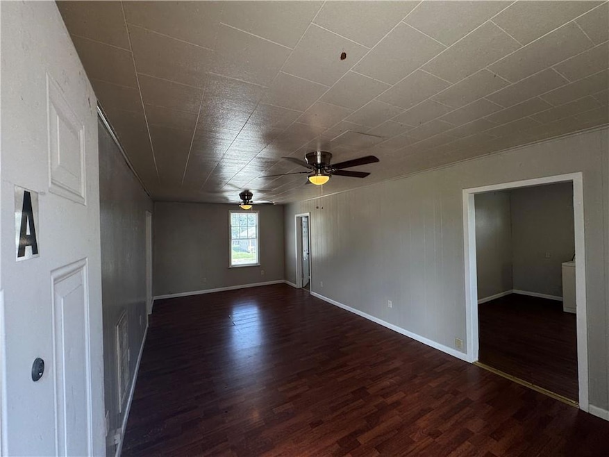 For Rent $1,300/month