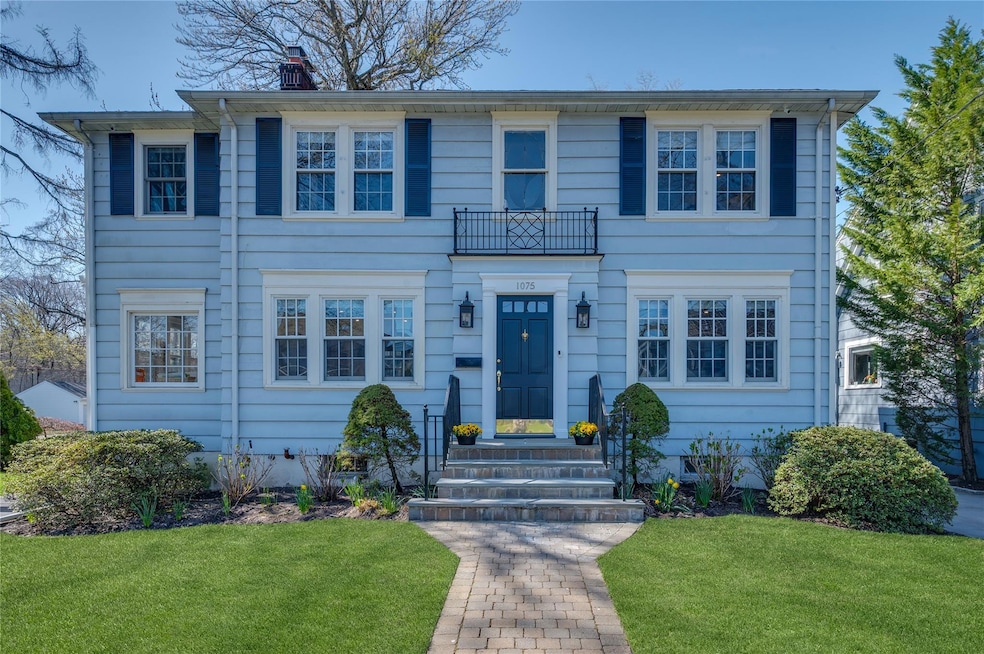 Sold $1,060,000 • Co-Listing Agent