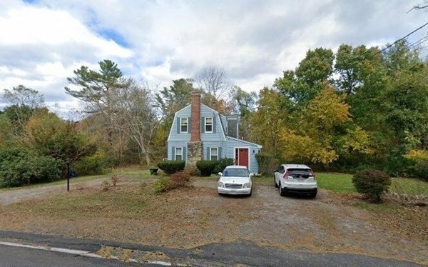 37 W Elm St, Pembroke, MA 02359 - photo 1