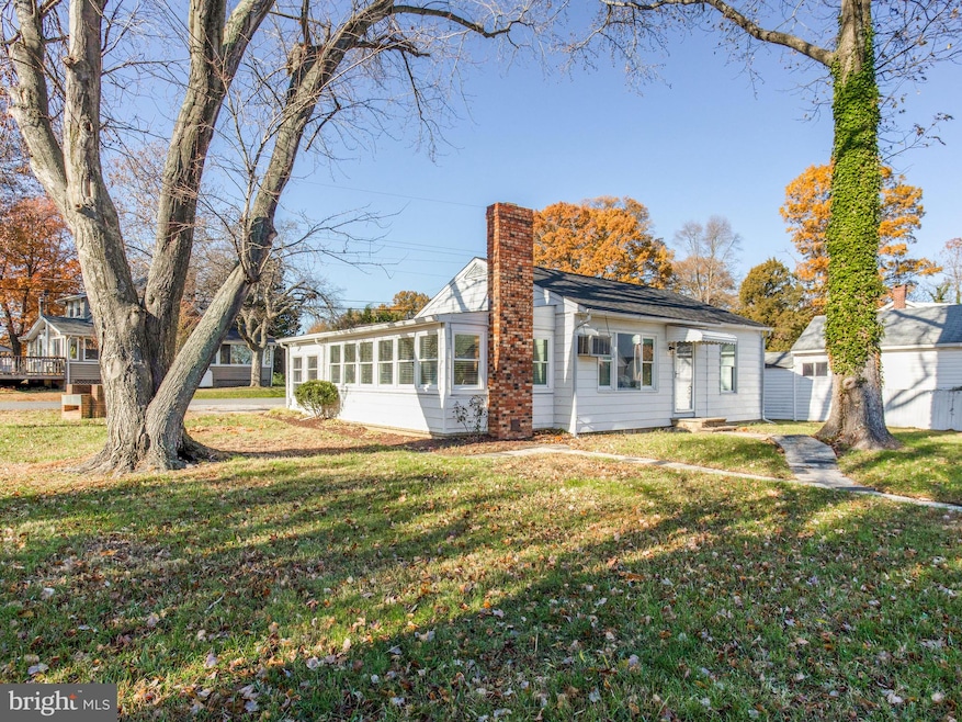 3711 Beach Drive Blvd, Edgewater, MD 21037 - photo 1