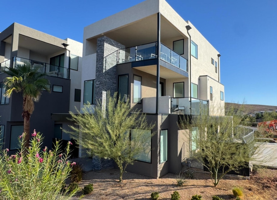 723 W Sapphire Ln, St. George, UT 84790 - photo 1