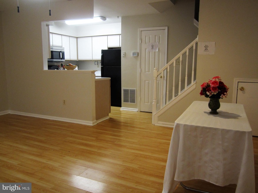 6422 Bayberry Ct, Elkridge, MD 21075 - photo 1