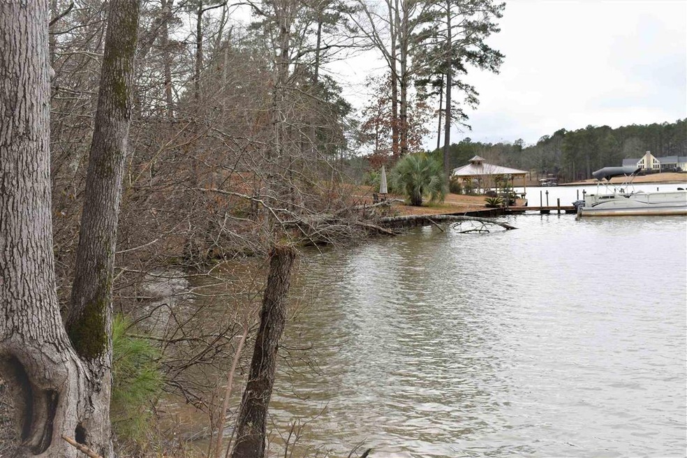 73 NE Mariners Dr, Milledgeville, GA 31061 - photo 1