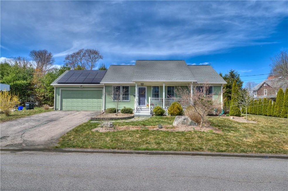 125 Caswell St, Narragansett, RI 02882 - photo 1