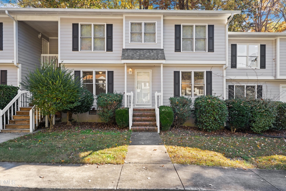 121 Westview Dr unit 33 Brighton, Carrboro, NC 27510 - photo 1