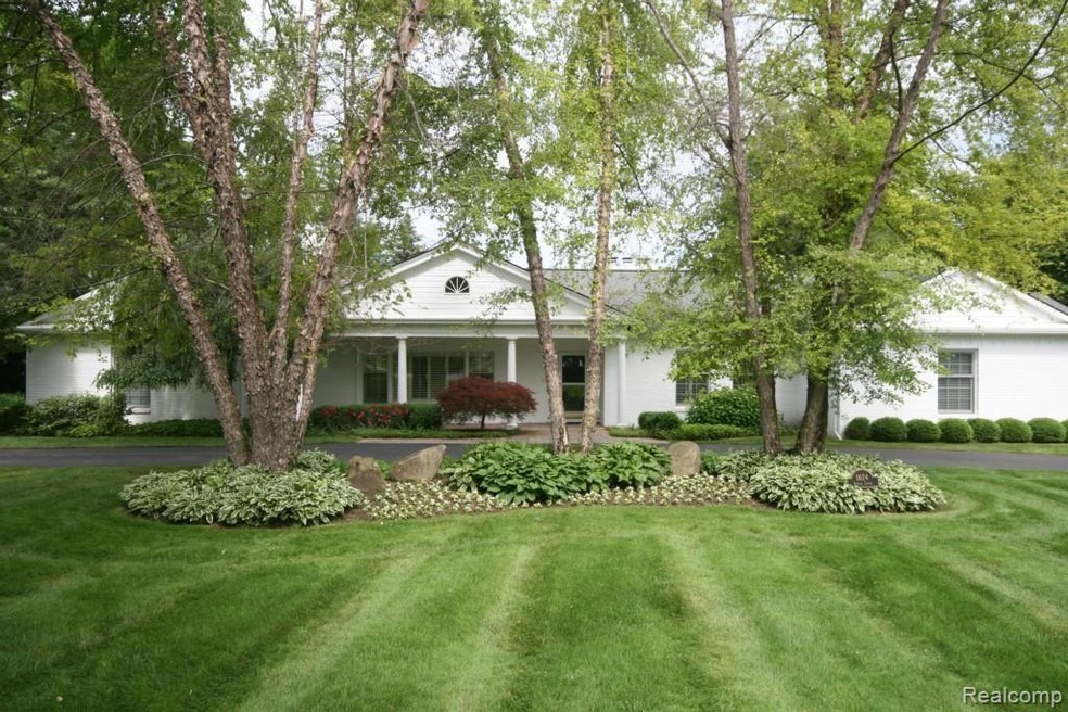 1624 Apple Lane