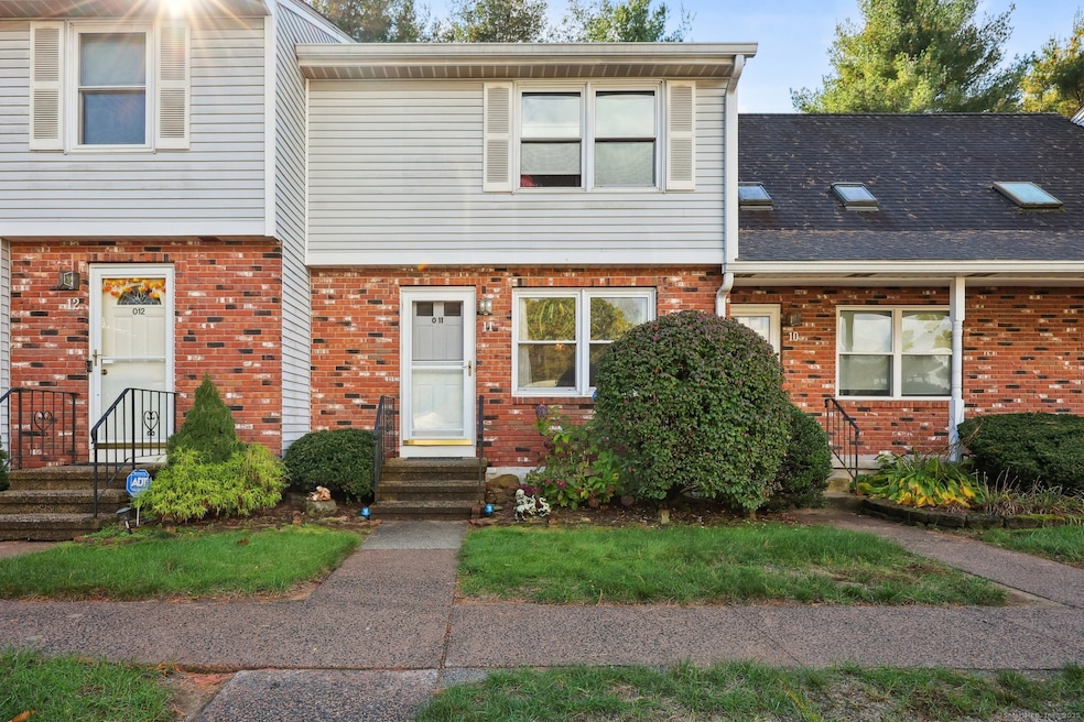 11 Saint Marc Cir O Cir, South Windsor, CT 06074 - photo 1