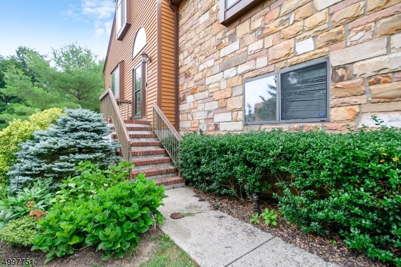 27 Schindler Dr, Rockaway, NJ 07866 - photo 1