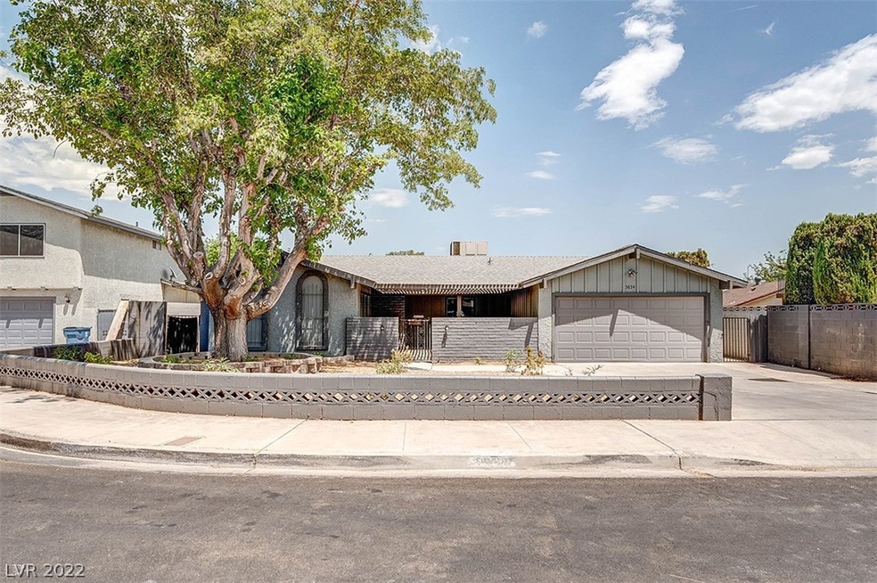3834 Casa Blanco Place, Las Vegas, NV 89121 - photo 1