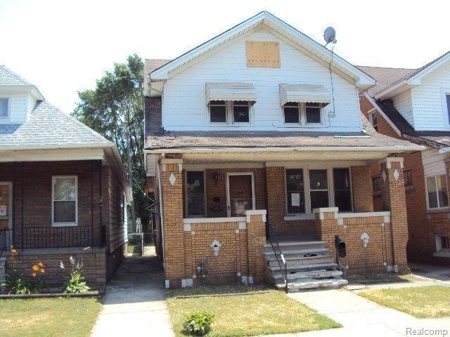 3832 Caniff St, HamtraMcK, MI 48212 - photo 1