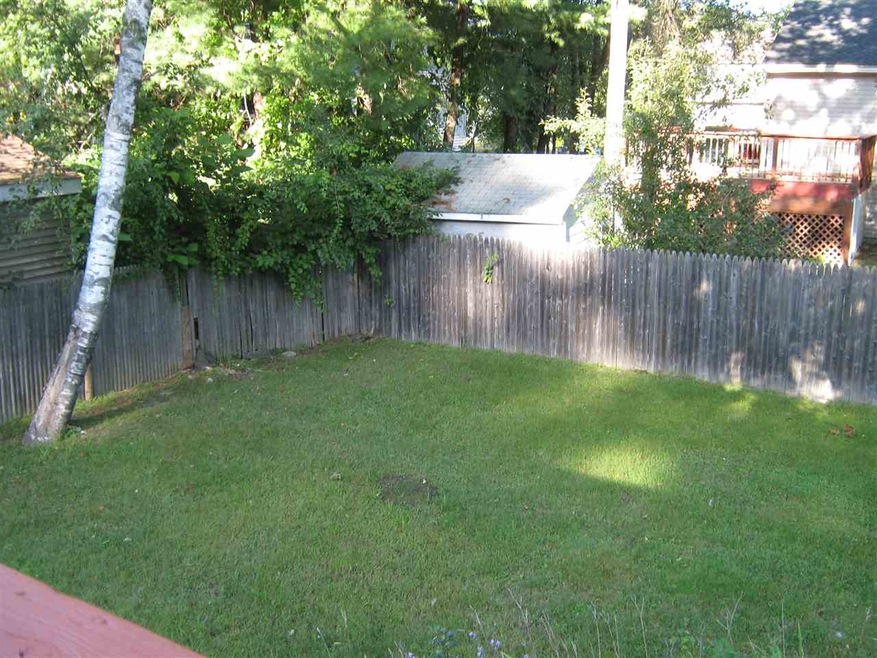 15 Syracuse Rd, Nashua, NH 03064 - photo 1