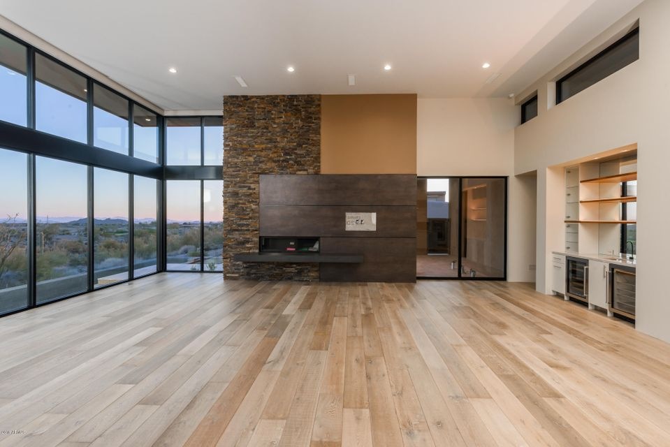 Great Room, Wet Bar