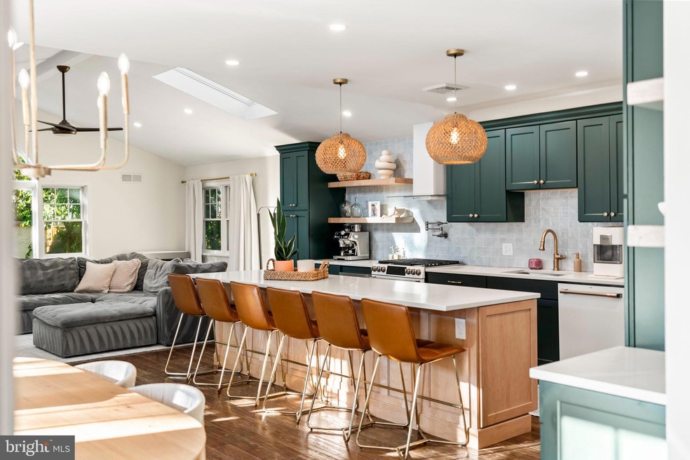 28 E Benedict Ave, Havertown, PA 19083 - photo 1