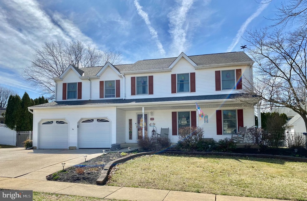 659 Crescent St, Langhorne, PA 19047 - photo 1